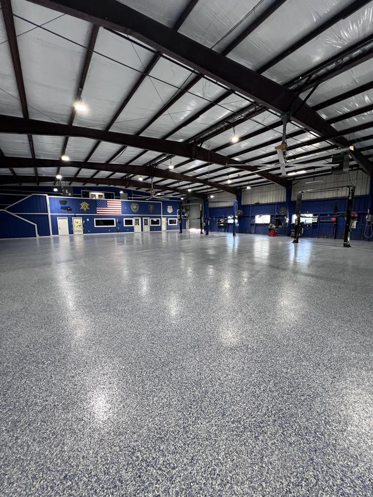 8000 sqft Commercial Flake in Laplace La St. John Parish Sheriff Department motor pool shop by RJ Concrete Coatings-min